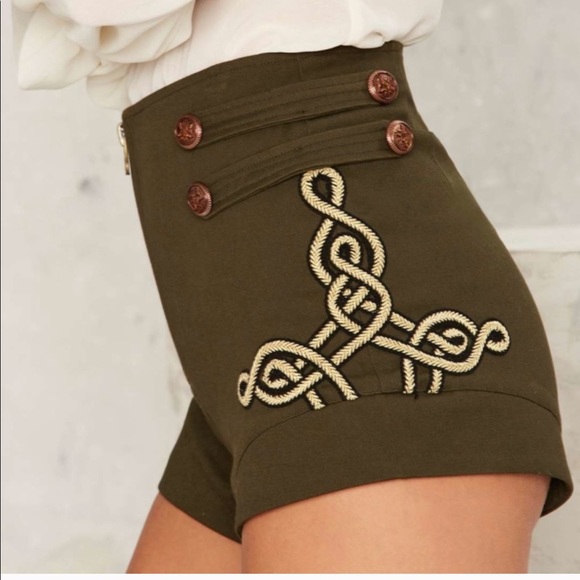 ‼️ SOLD ‼️ Nasty Gal- Military Style Dress Shorts - Size 8 - Picture 4 of 9